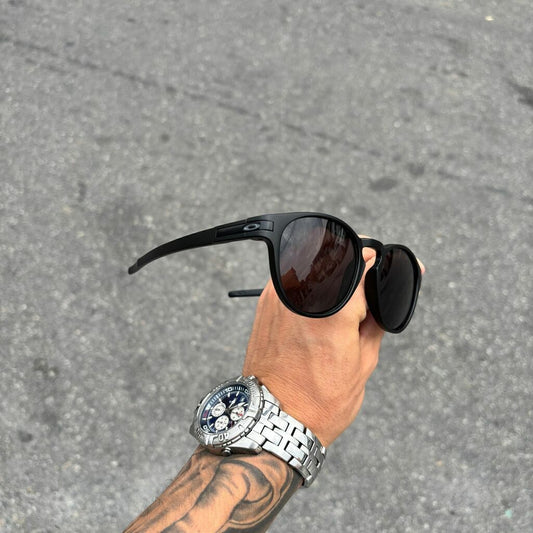 LATCH ALL BLACK