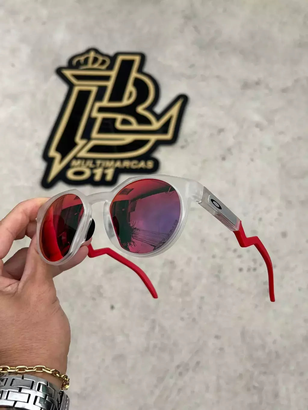 HSTN BRANCO LENTES DARK RUBY PERNINHA VERMELHO