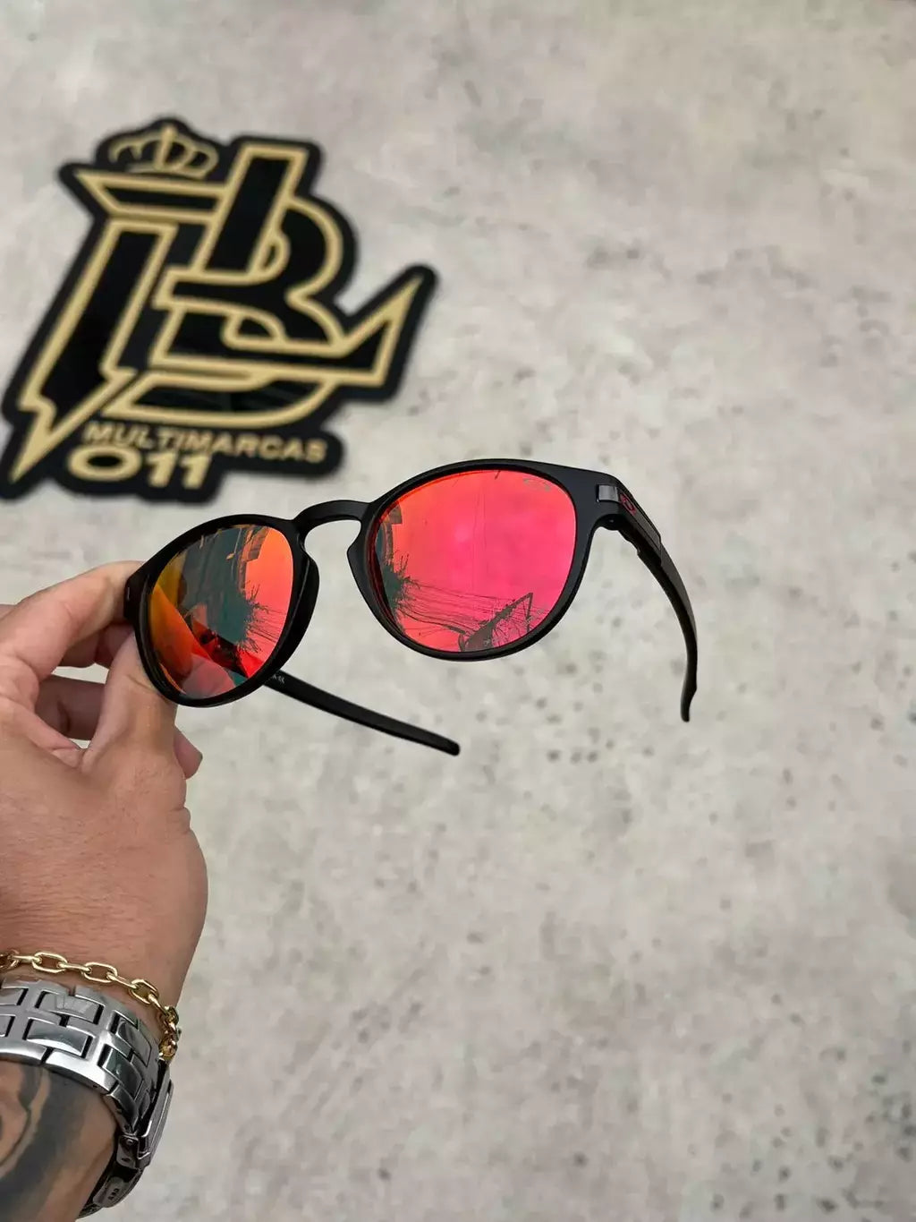 LATCH PRETO LENTES RUBY