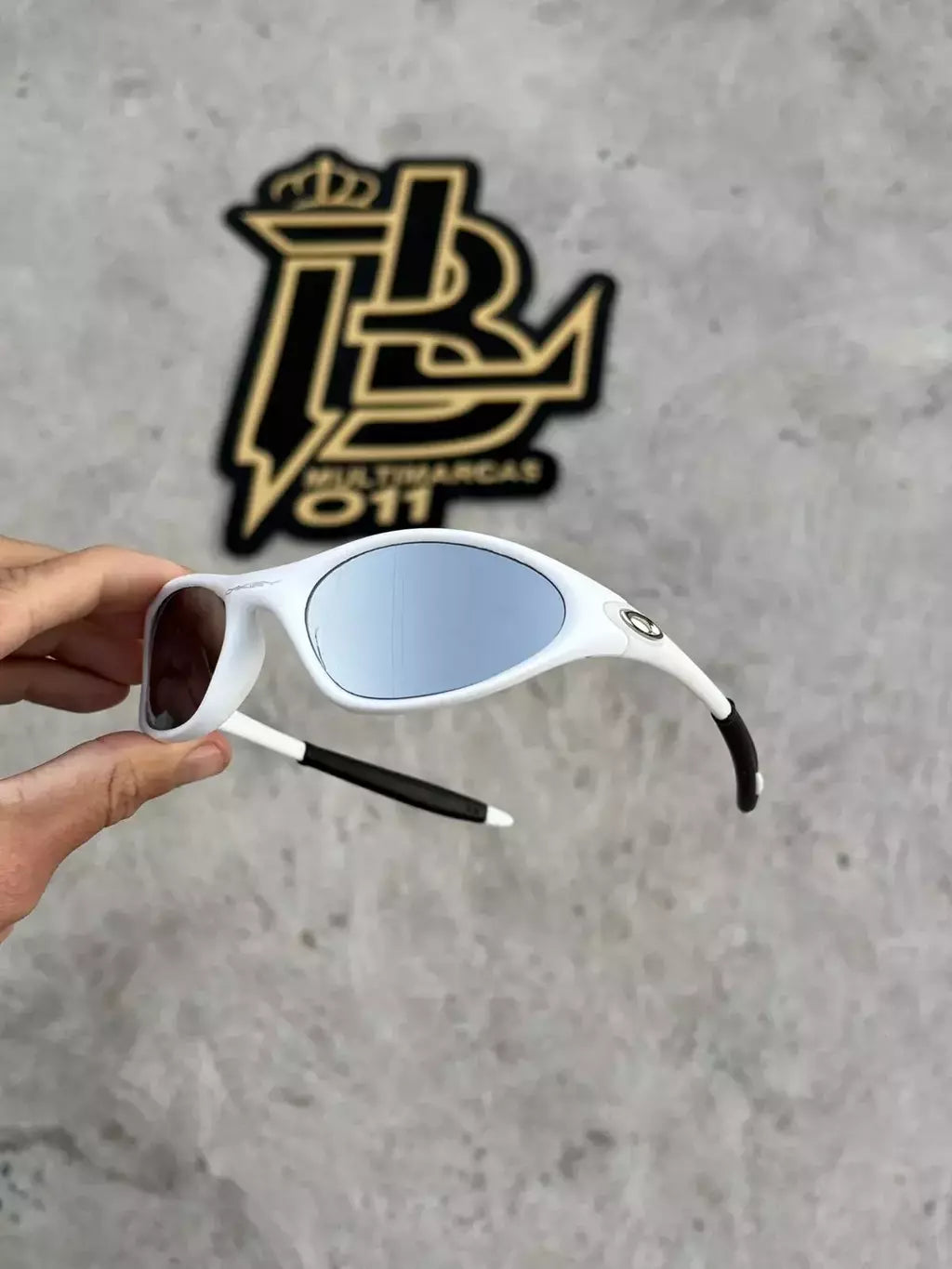 MINUTE BRANCO LENTES ESPELHADO/ KIT PRETO