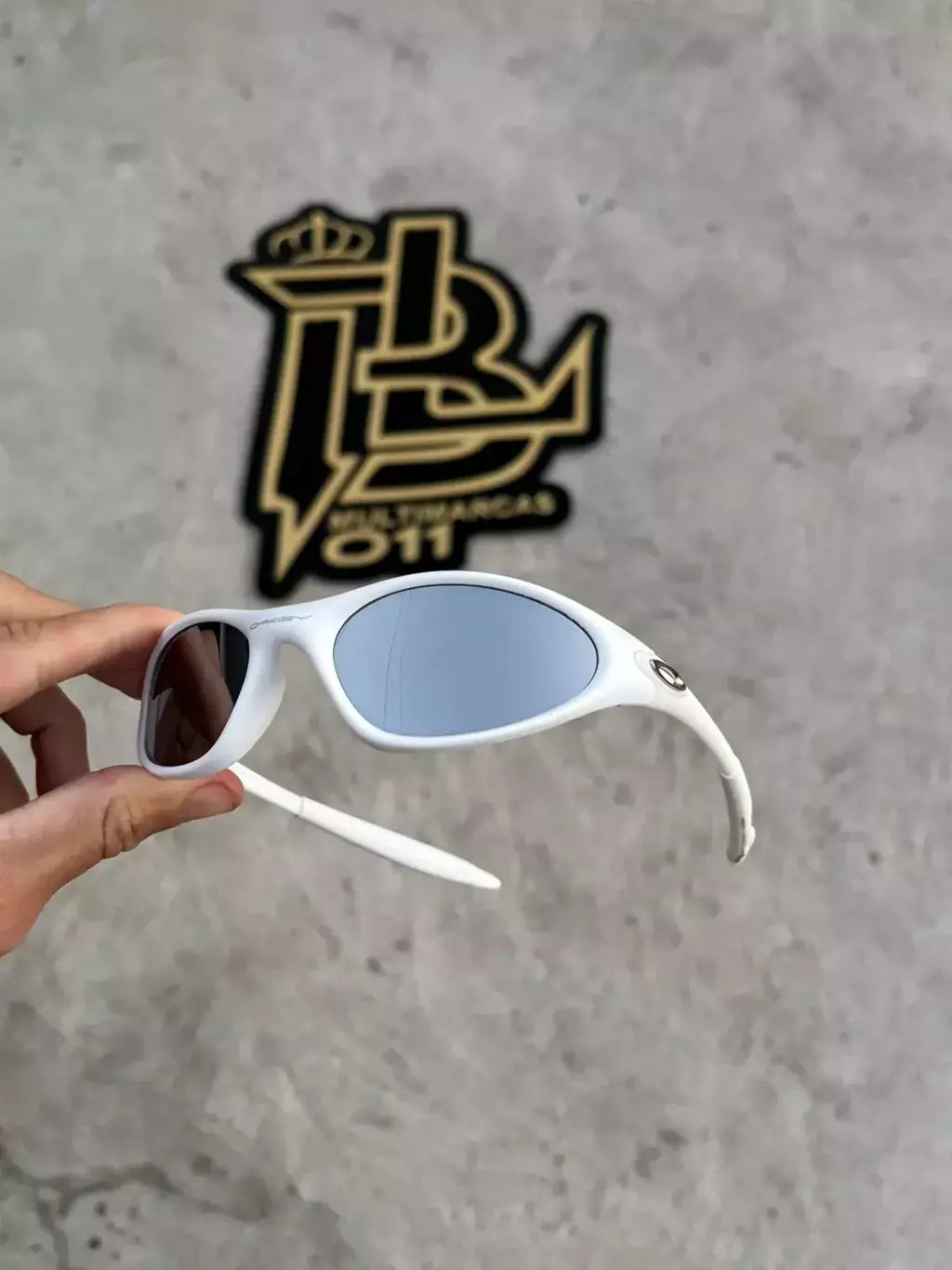 MINUTE BRANCO LENTES ESPELHADO