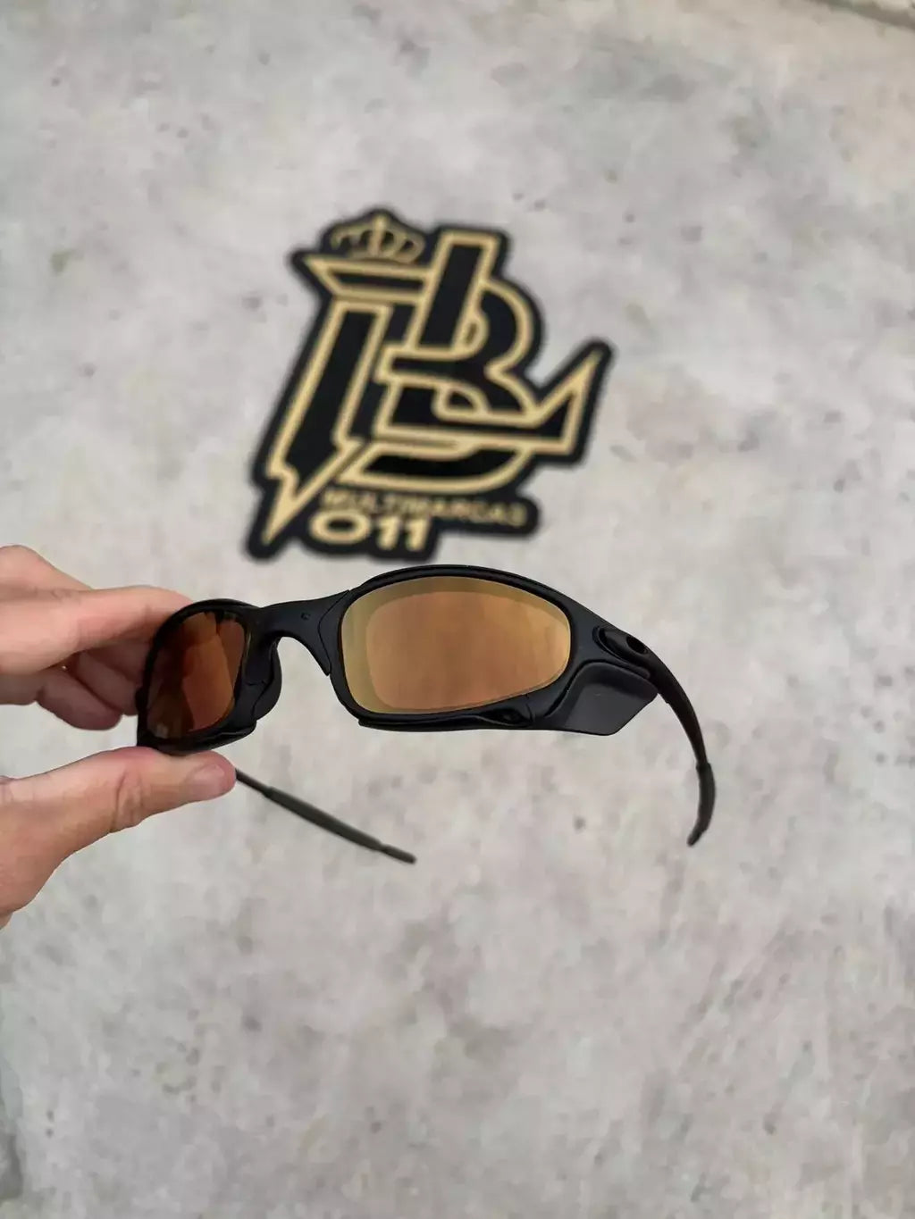 JULIET CARBON LENTES GOLD CAFÉ KIT PRETO + SIDE BLINDER PRETO