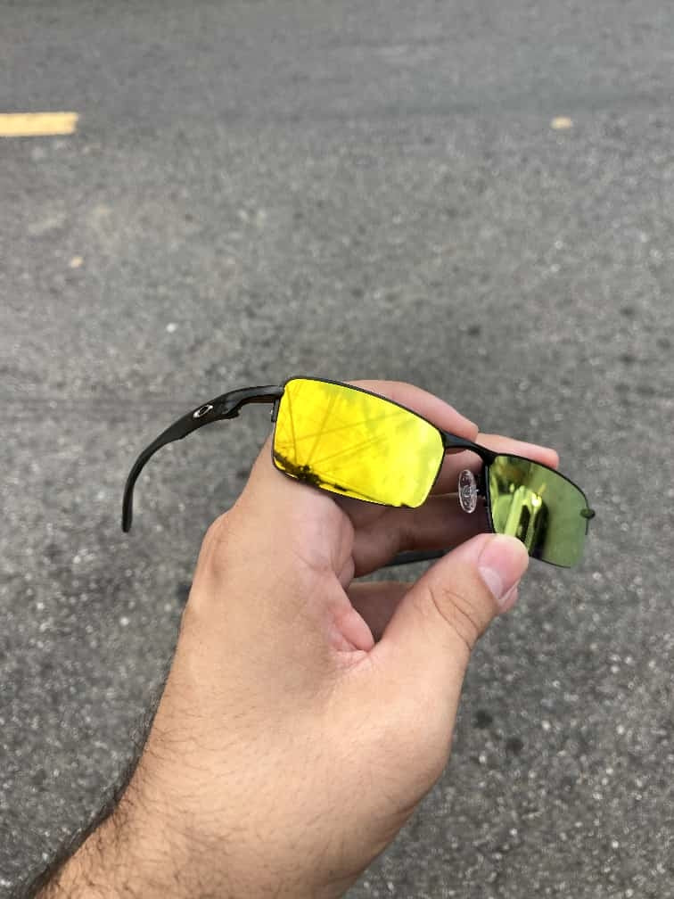 VILÃO PRETO LENTES GOLD