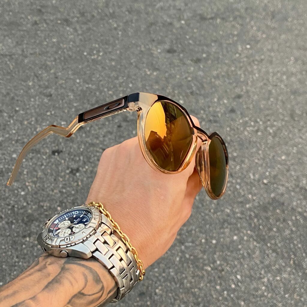 HSTN MARROM LENTES GOLD CAFÉ SÍMBOLO OKL