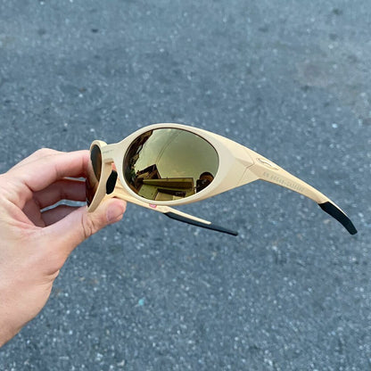 EYE JACKET PIET LENTES GOLD CAFÉ