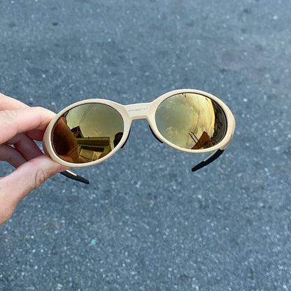 EYE JACKET PIET LENTES GOLD CAFÉ