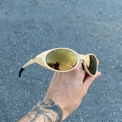 EYE JACKET PIET LENTES GOLD CAFÉ