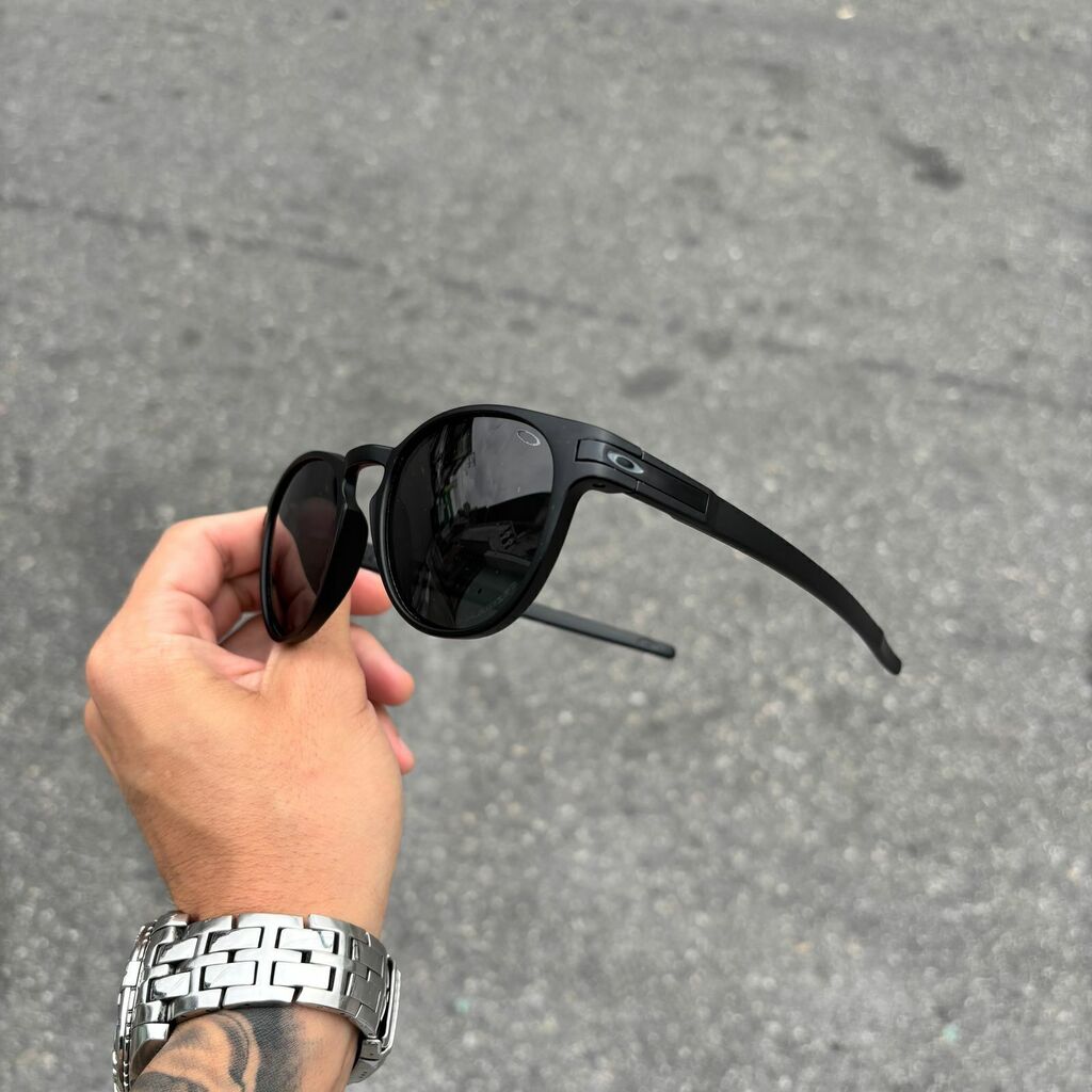 LATCH ALL BLACK