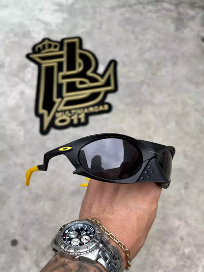 PLANTARIS PRETO COM AMARELO PREMIUM