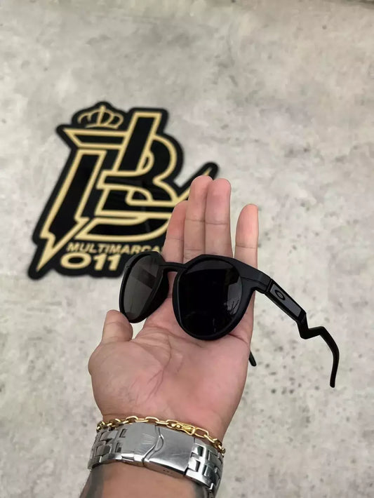 HSTN ALL BLACK