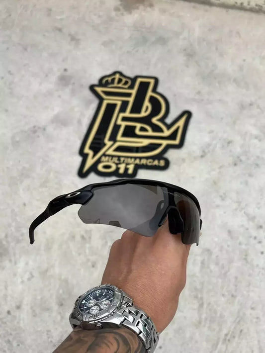 RADAR EV ALL BLACK PREMIUM