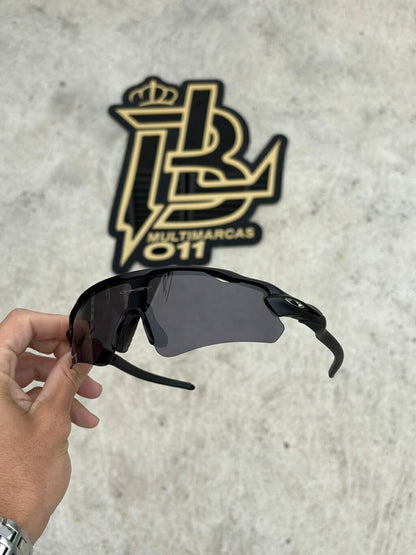 RADAR EV ALL BLACK
