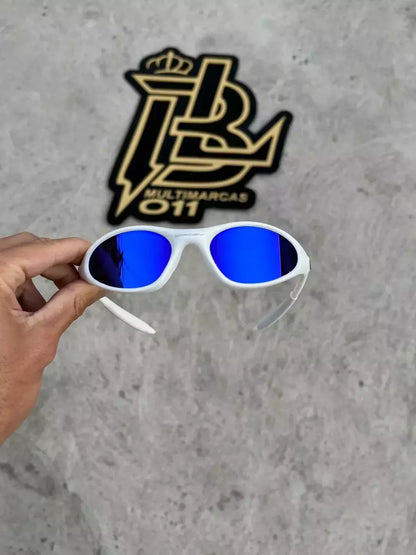MINITE BRANCO LENTES AZUL ESCURO