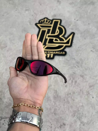MINUTE PRETO LENTES DARK RUBY
