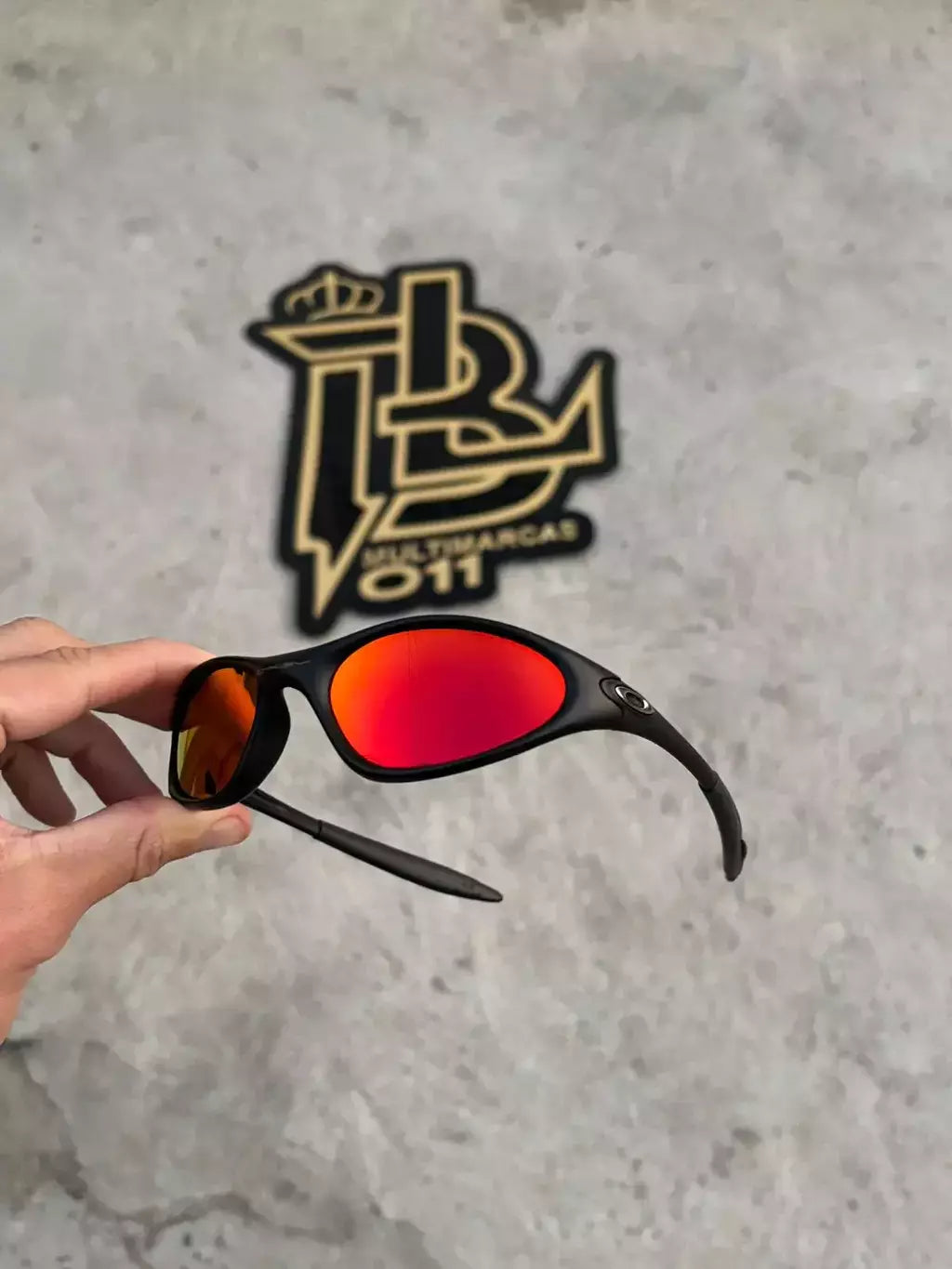 MINUTE PRETO LENTES RUBY