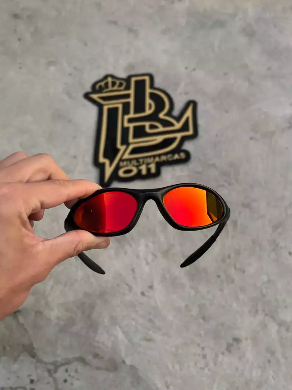 MINUTE PRETO LENTES RUBY
