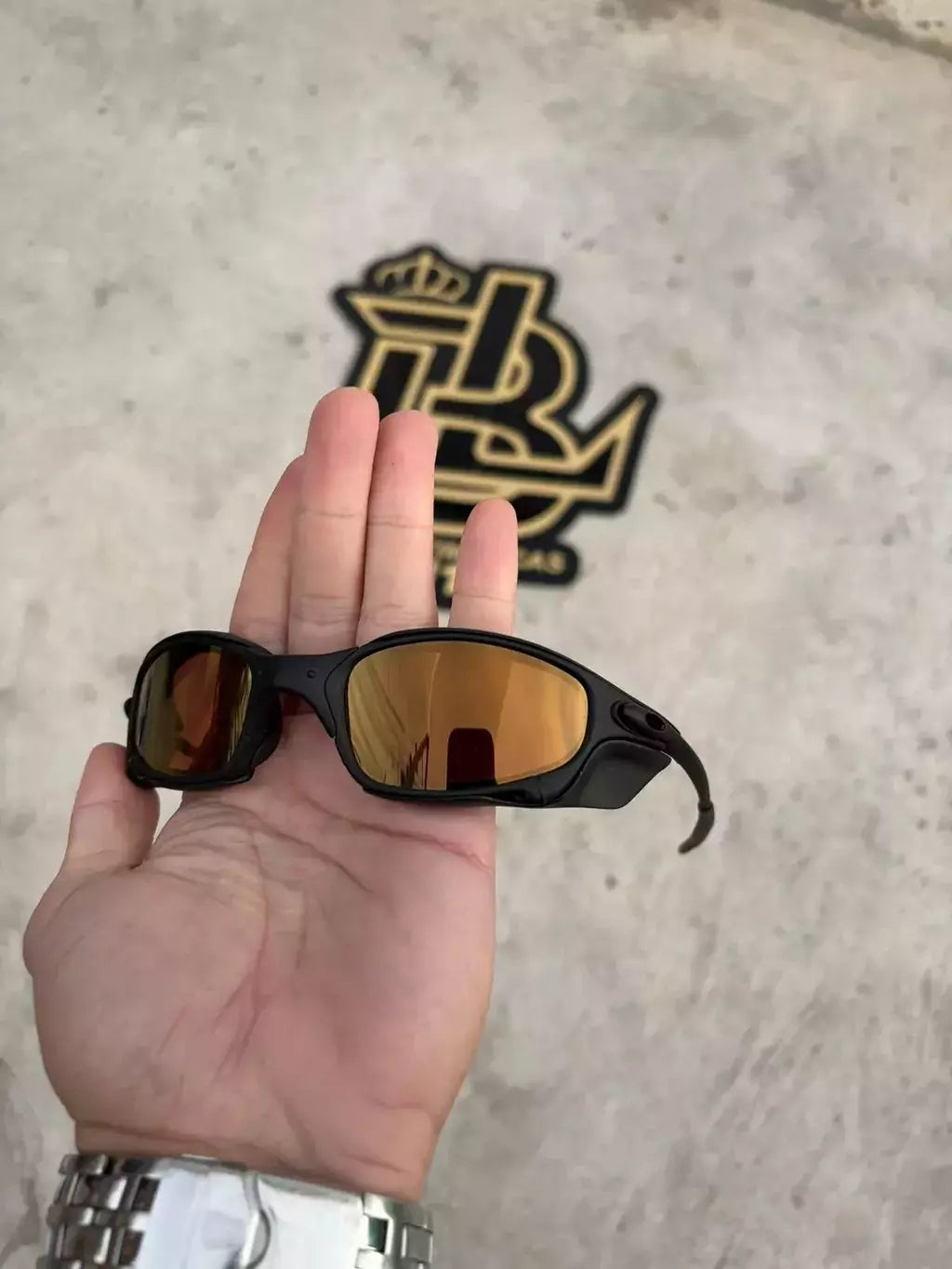 JULIET CARBON LENTES GOLD CAFÉ KIT PRETO + SIDE BLINDER PRETO