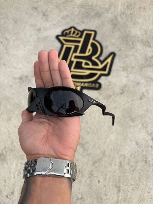 PLANTARIS ALL BLACK