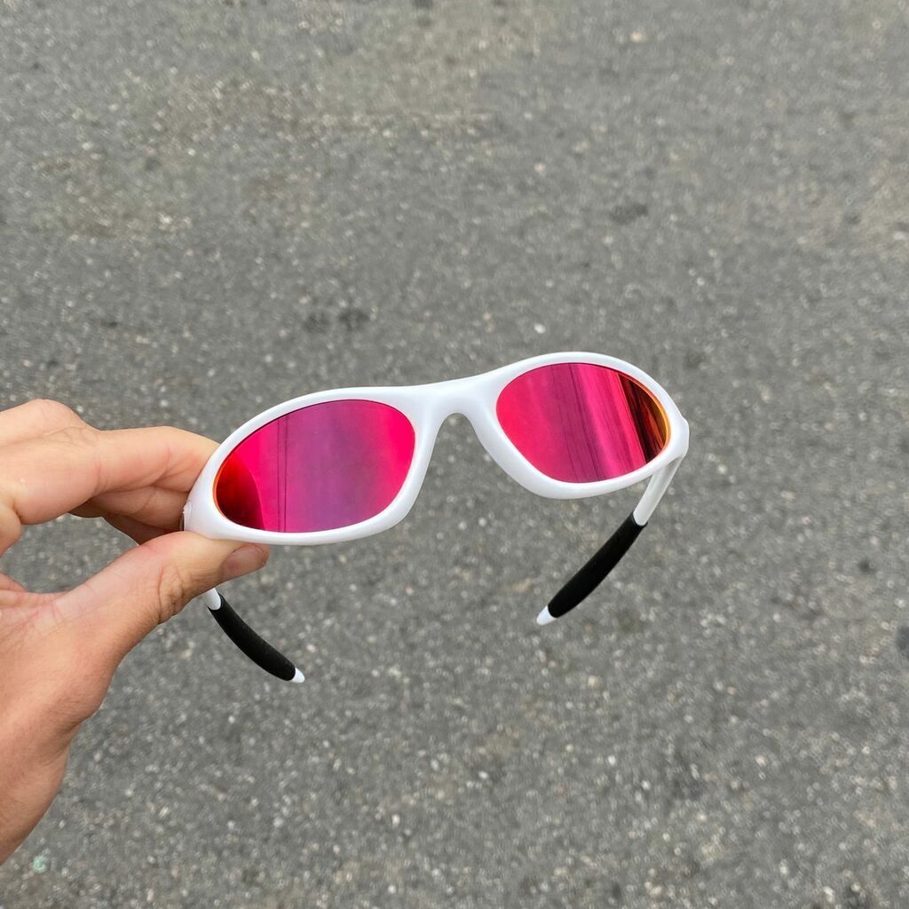 MINUTE BRANCO DARK RUBY