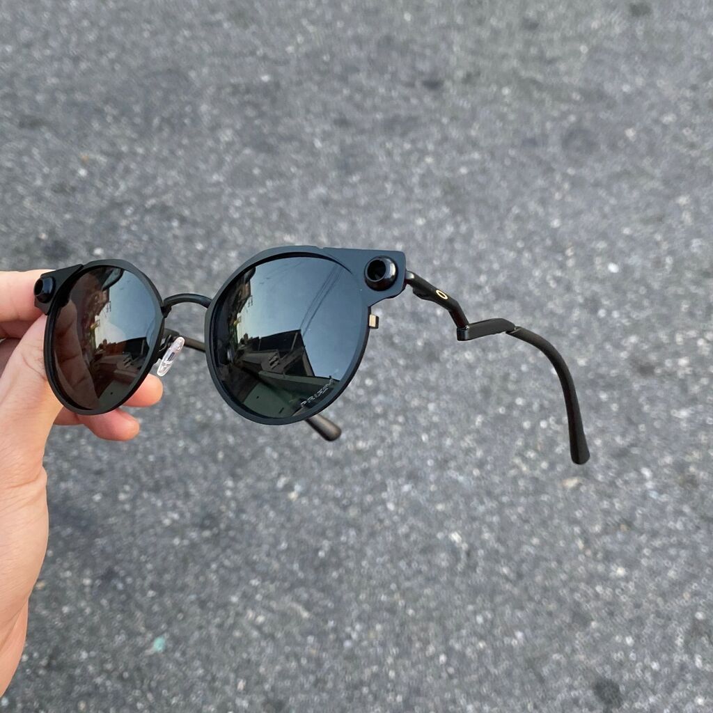 DEADBOLT ALL BLACK