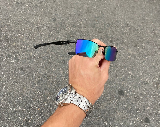 VILÃO PRETO LENTES ARCO-IRIS