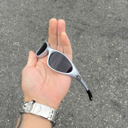 MINUTE CINZA LENTES BLACK