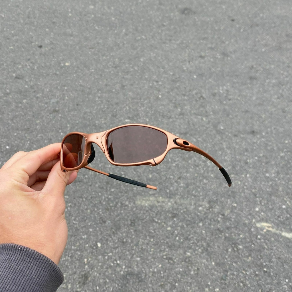 JULIET COOPER LENTES VR28